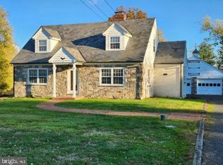 21 Bradford Ave, Warrington, PA 18976