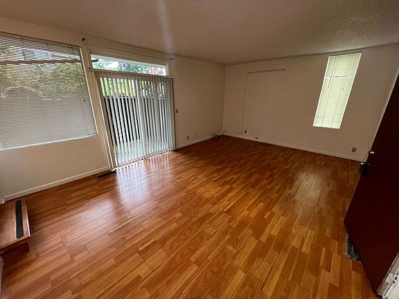 2nd image of 2007 Halford Ave APT 4
