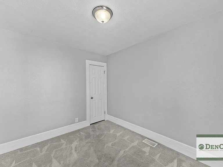 2403 S Bannock St — Photo 13