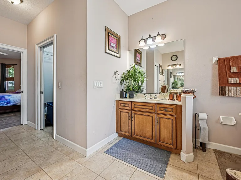 3044 SW Savona Blvd — Photo 35