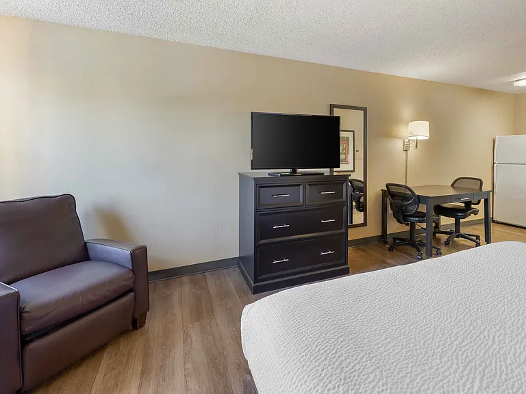 Studio Suite - 1 King Bed