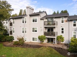 6700 NE 182nd St APT C202, Kenmore, WA 98028