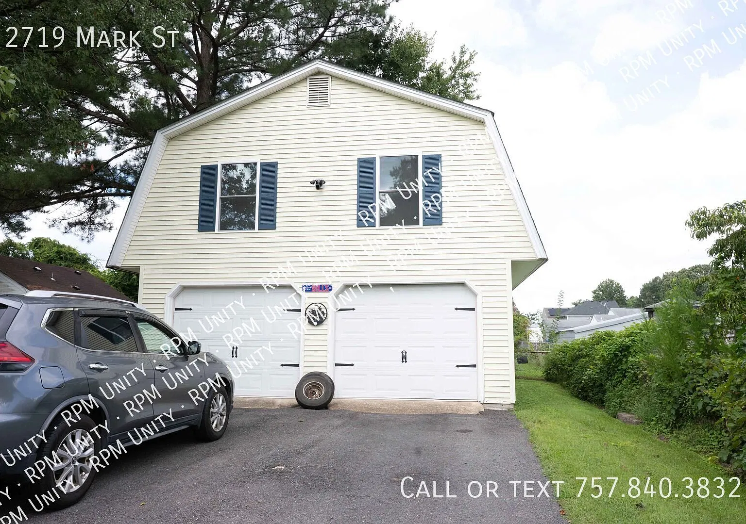 Welcome Home to 2719 Mark St! — Photo 4