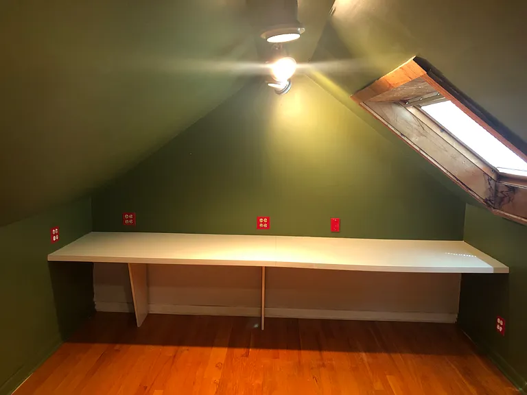 658 Beth Ct — Photo 27