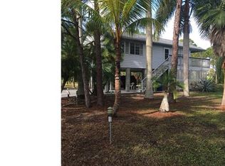 8657 Evergreen Ln, Saint James City, FL 33956
