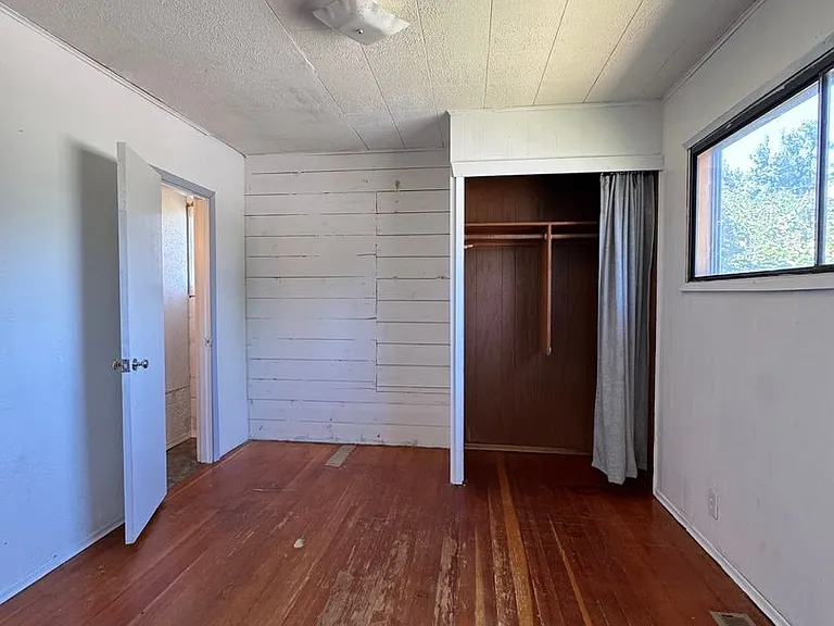 509 N Cle Elum St — Photo 6