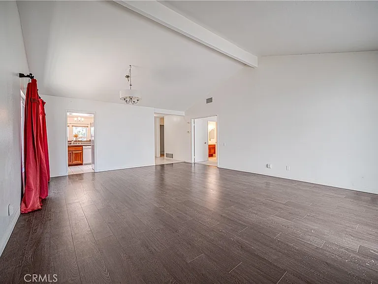 19 Fulton — Photo 17