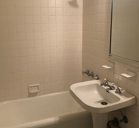 4th image of 320 E 42nd St APT 1802