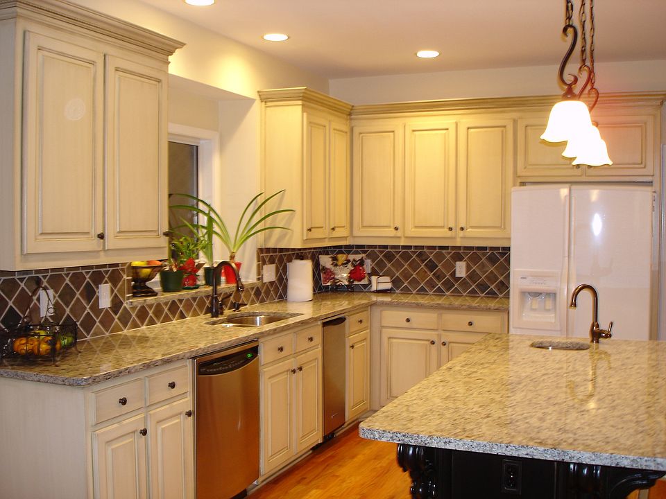 2nd image of 9324 213th St