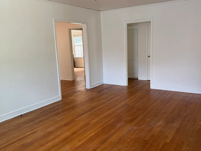 312 E C Ave — Photo 15