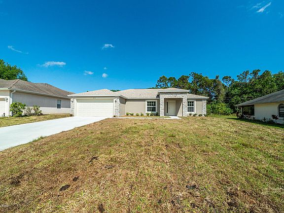 3rd image of 474 Seahorse Cir SE