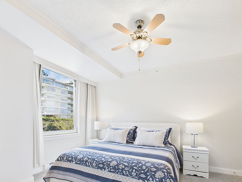 Saanich Apartment for rent - 2 Bedrooms — photo 27