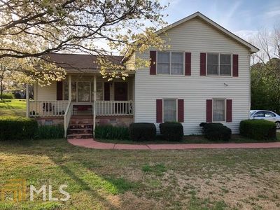 211 Orchard Rd, Rex, GA, 30273