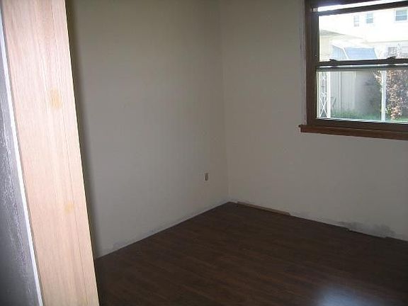 5th image of 3208 S 11th St