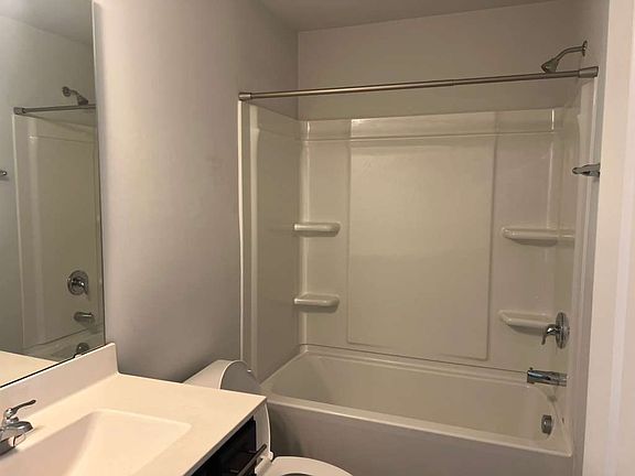 5th image of 6027 Kayton St