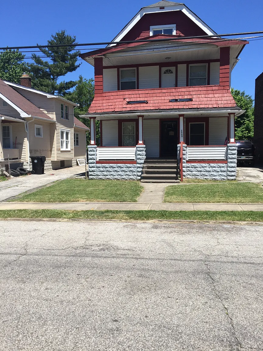 10809 Reno Ave photo 1