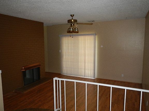Family Room 1B