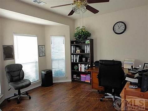 3rd image of 6320 Redeagle Creek Dr
