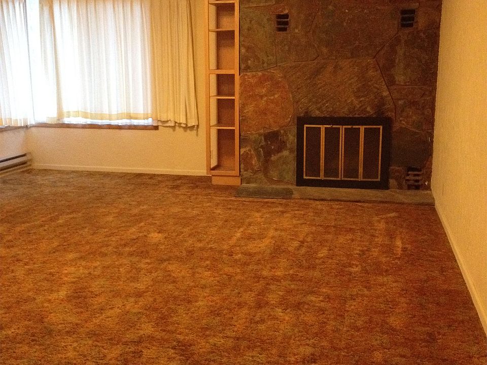 2nd image of 103 7th Ave E APT 1