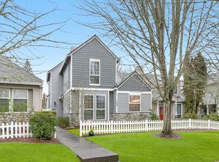 1030 NE Parks Edge Cir, Hillsboro, OR 97124