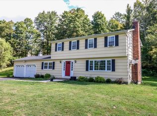 133 Sugar St, Newtown, CT 06470