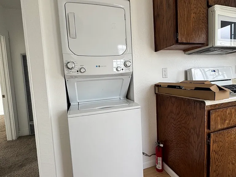 Washer & Dryer