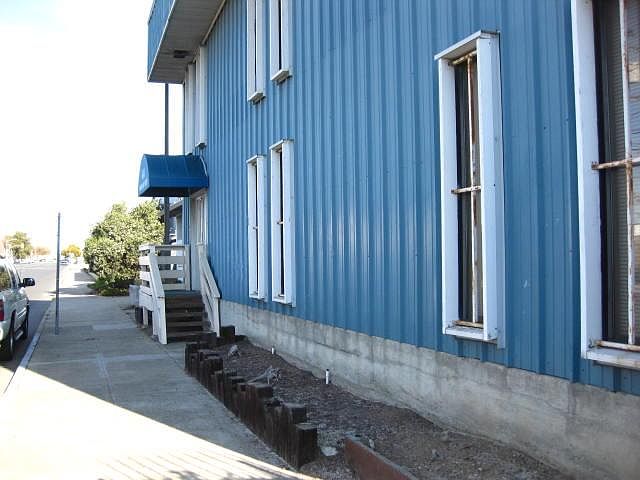 1st image of 644 Marina Way S