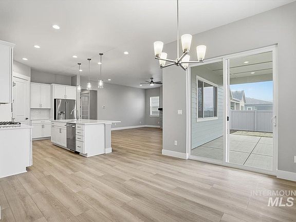 7th image of this home