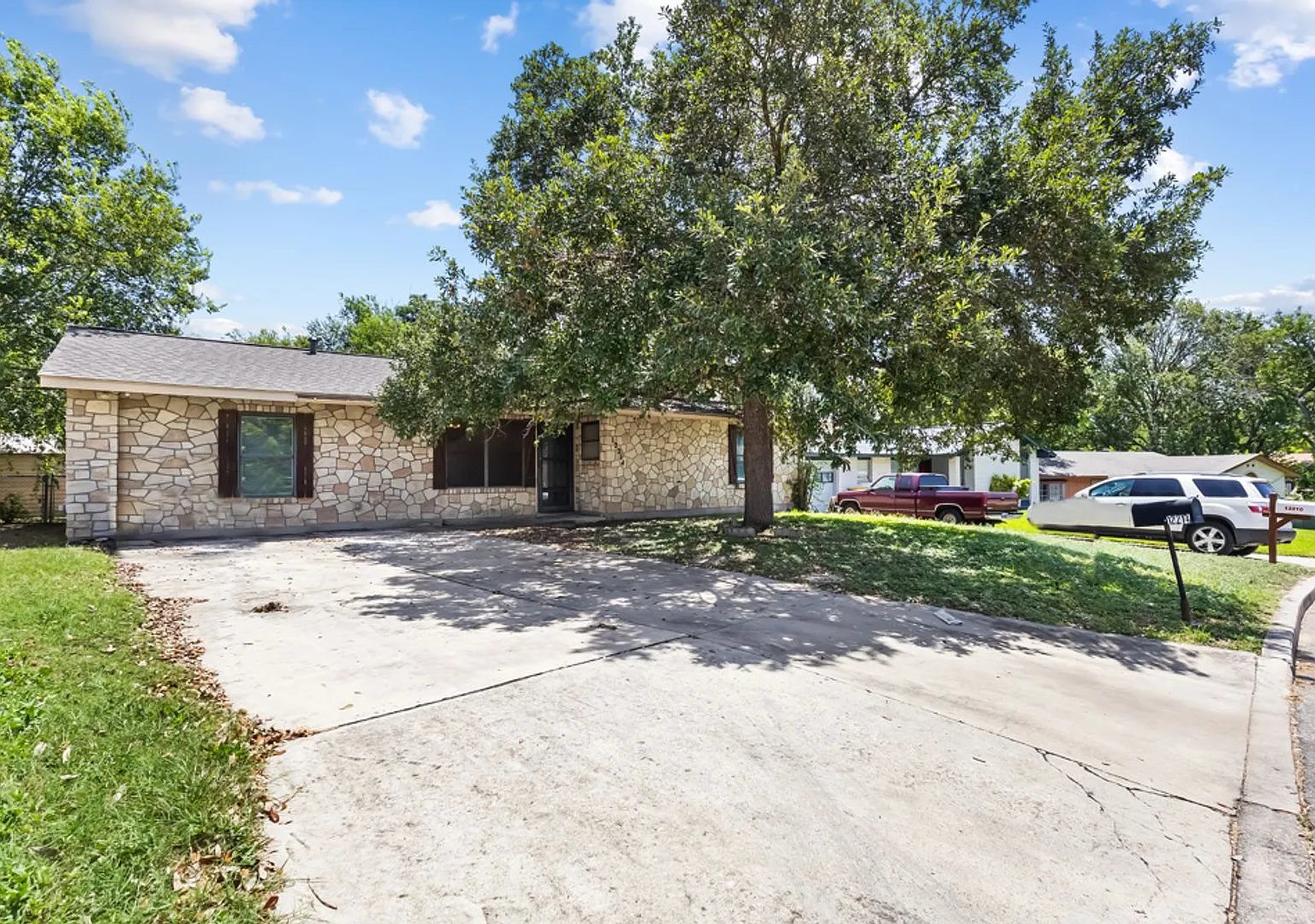 12214 Lone Shadow Trail, Live Oak — Photo 2