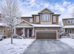 181 Springview Dr, Hamilton, ON L8B 0V9