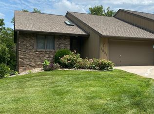 1007 Arbor Ridge Cir, Council Bluffs, IA 51503