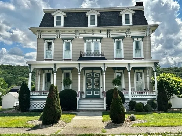 204 E Slippery Rock St, Chicora, PA 16025