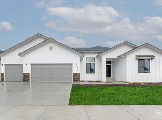 8112 E Red Horse St, Nampa, ID 83687