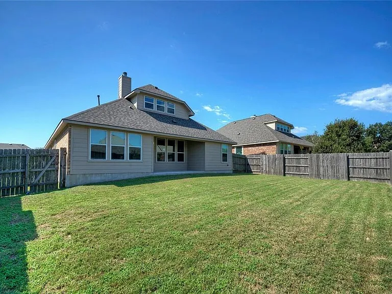 18413 SW Falcon Pointe Blvd — Photo 24