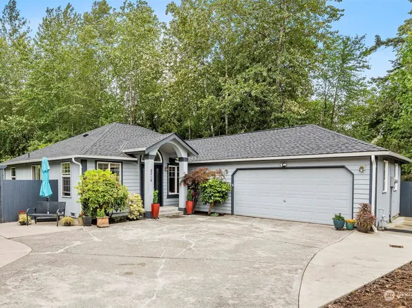8216 1st Street SE, Lake Stevens, WA 98258