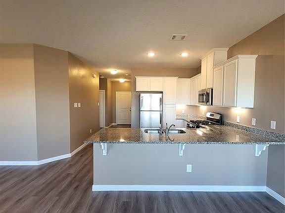 2nd image of 406 Road 5102 #L