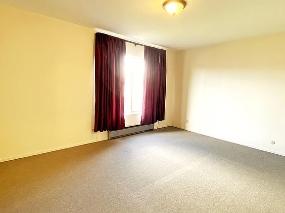 4th image of 2390 39th Ave APT 2