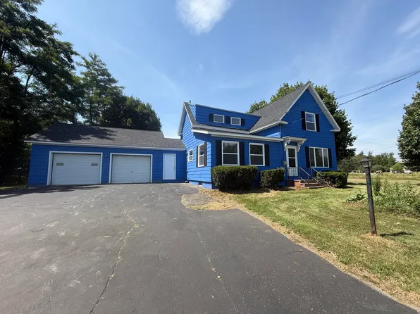 94 Dexter Road, Corinna, ME 04928