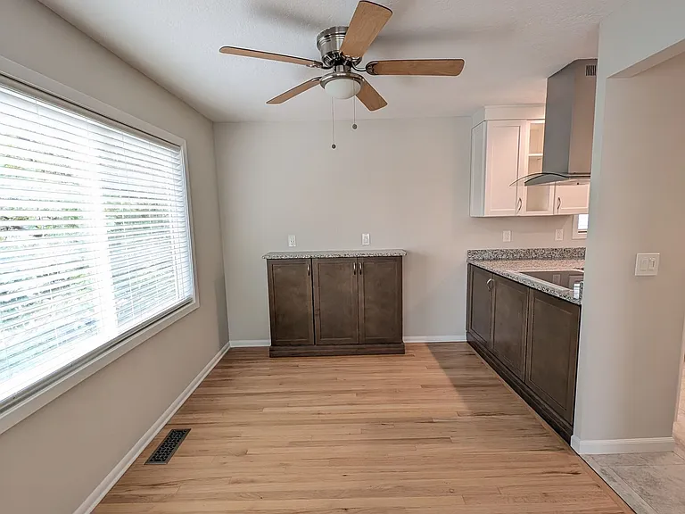 326-334 SW Hamilton St — Photo 6