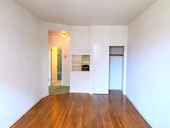 3rd image of 335 W 88th St #5R