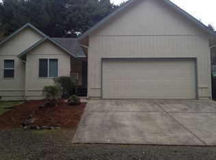 1040 SW 17th St, Lincoln City, OR 97367