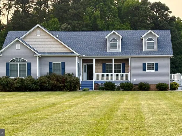 167 Greenfield Point Dr, Reedville, VA 22539