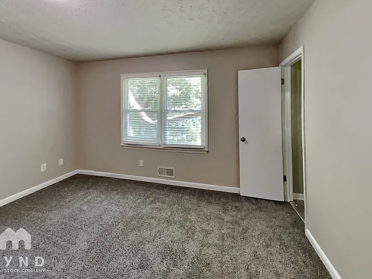 3798 Leach Rd — Photo 8