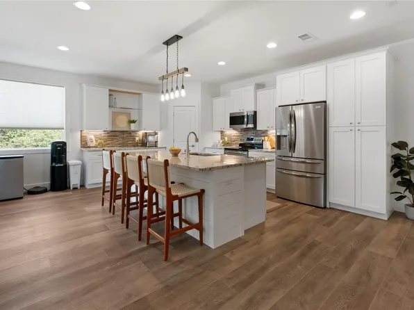 21203 Kiowa Cv, Lago Vista, TX 78645