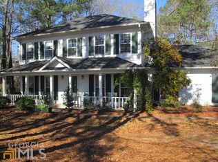 135 Hawthorne Cir, Lagrange, GA 30240