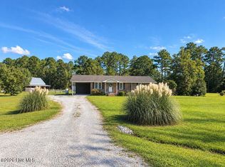 304 Halls Creek Rd, New Bern, NC 28560