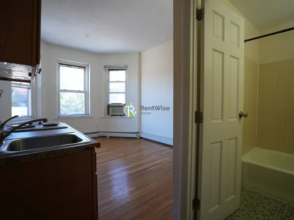 51 S Huntington Ave, Boston, MA