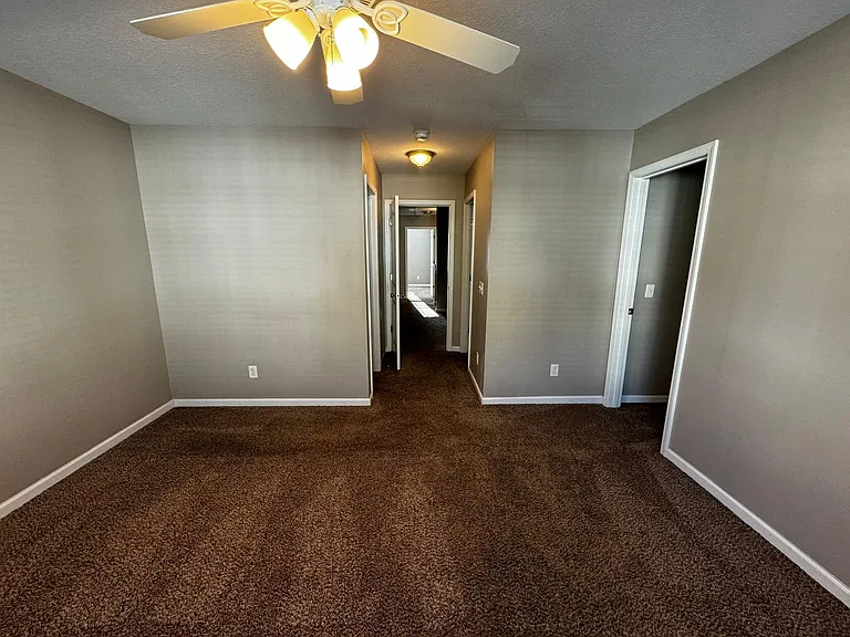 75 Walker Ct — Photo 11