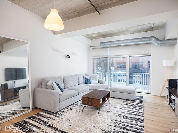 3rd image of 3670 Woodward Ave APT 205