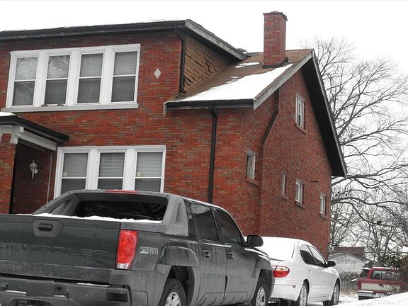 3rd image of 8628 Drury Ln